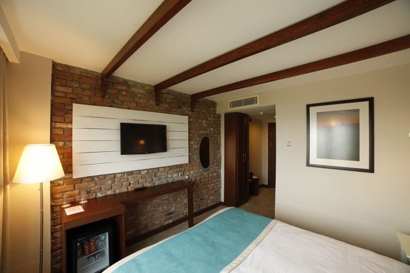 Hotel Milestone 1915-30