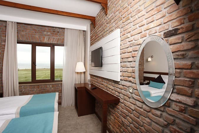 Hotel Milestone 1915-31