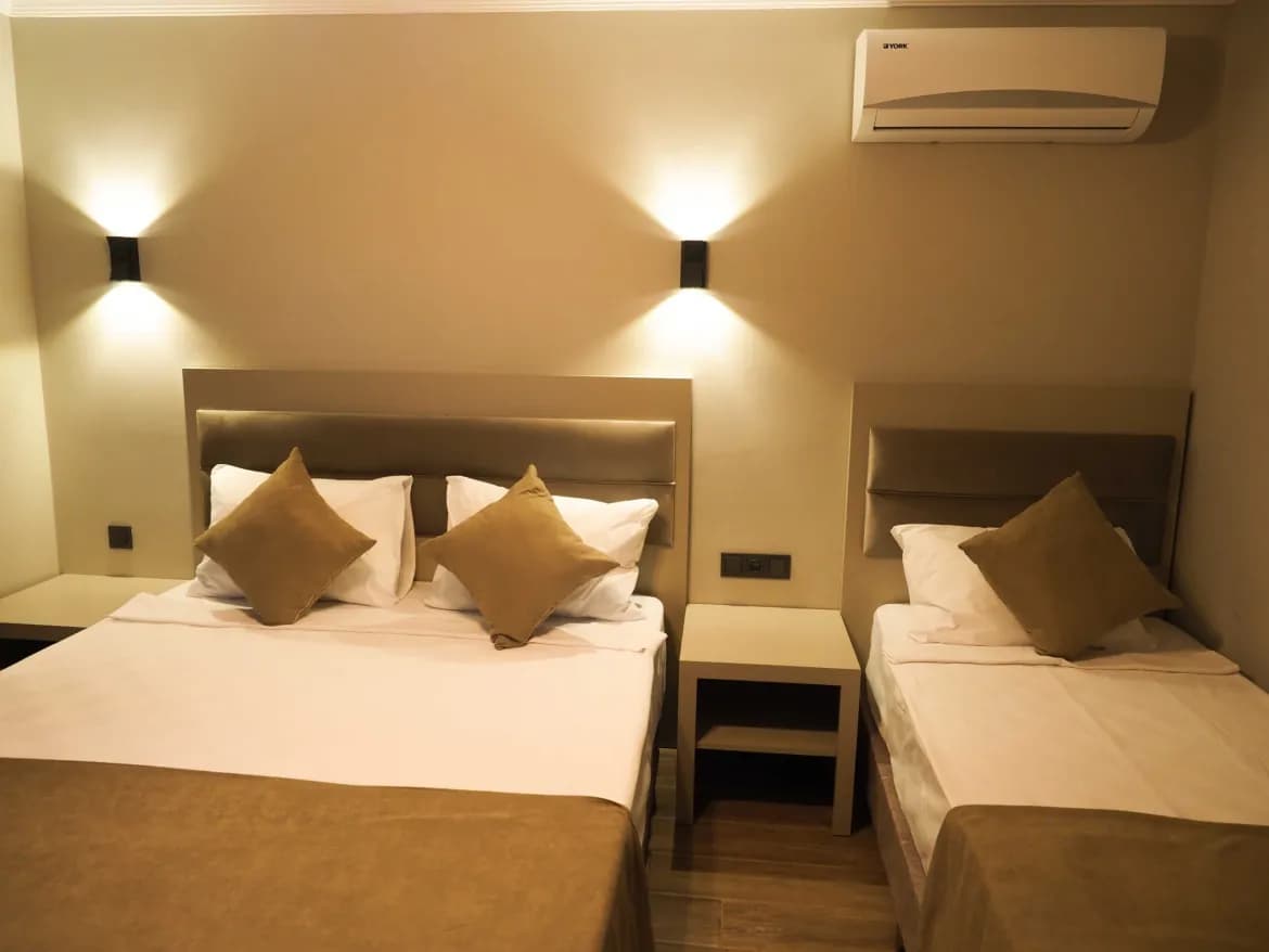 Zenia Otel-12