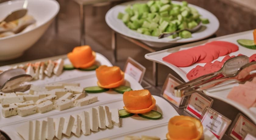 Ramada By Wyndham İstanbul Taksim-12