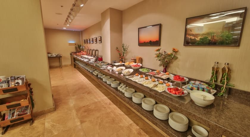 Ramada By Wyndham İstanbul Taksim-14