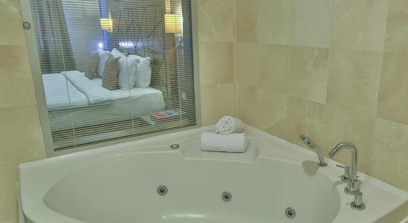 Ramada By Wyndham İstanbul Taksim-36