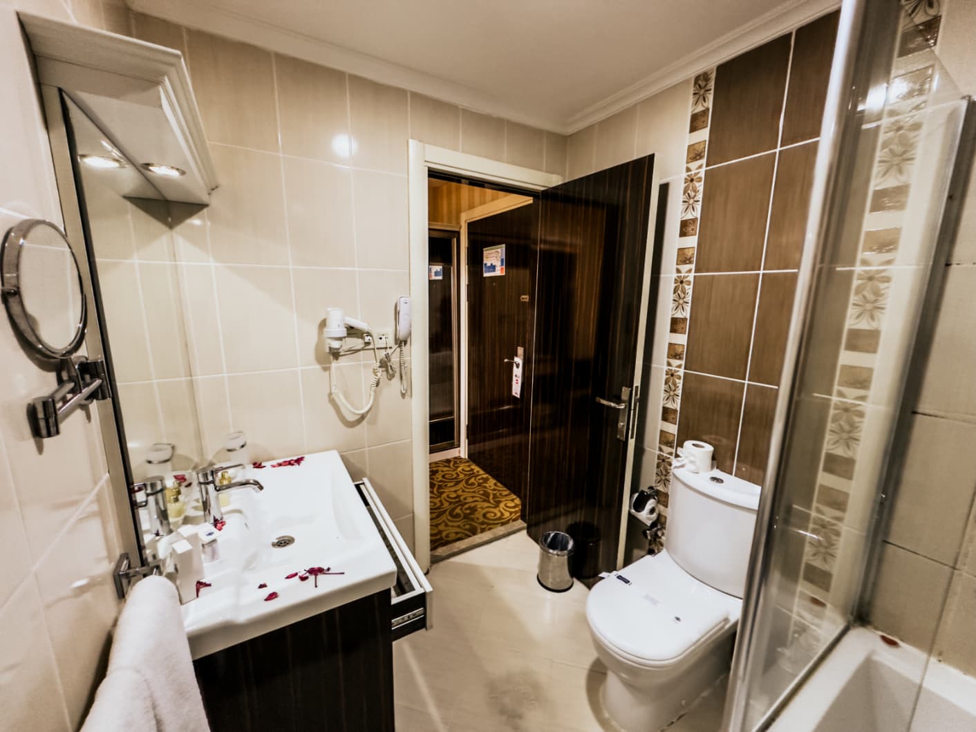 Elegance Resort Hotel-18