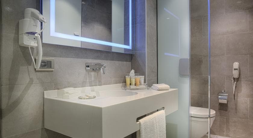 Tav Airport Hotel İzmir-29