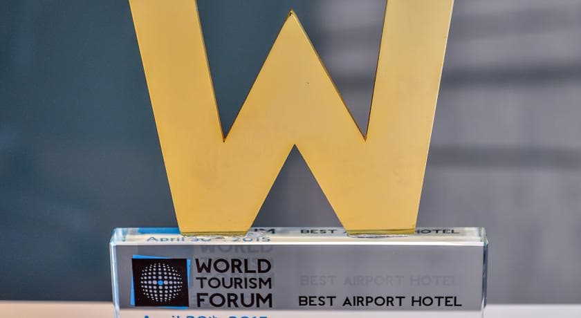 Tav Airport Hotel İzmir-24