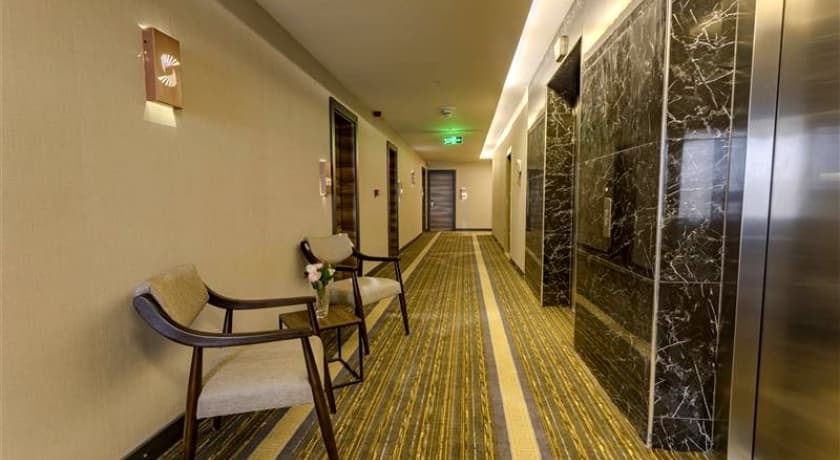 Shimall Deluxe Hotel-18