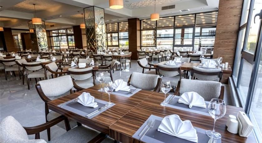 Shimall Deluxe Hotel-2