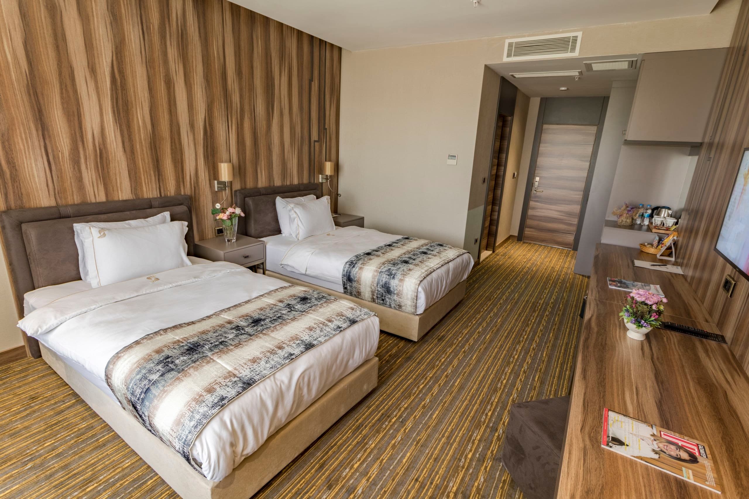 Shimall Deluxe Hotel-41