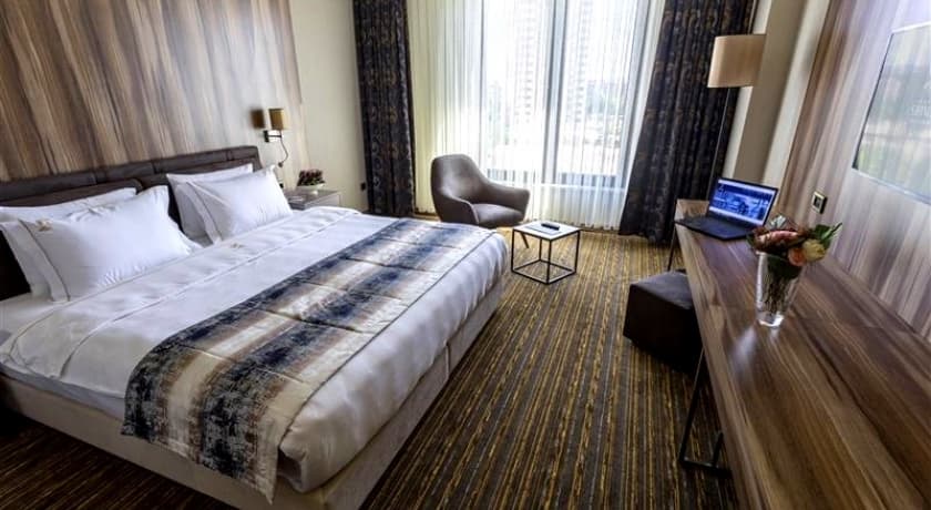 Shimall Deluxe Hotel-33