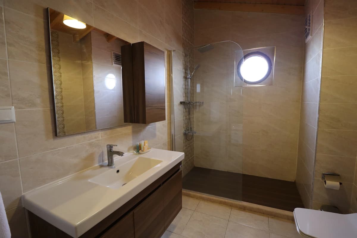 Dessera Vineyards Hotel-12