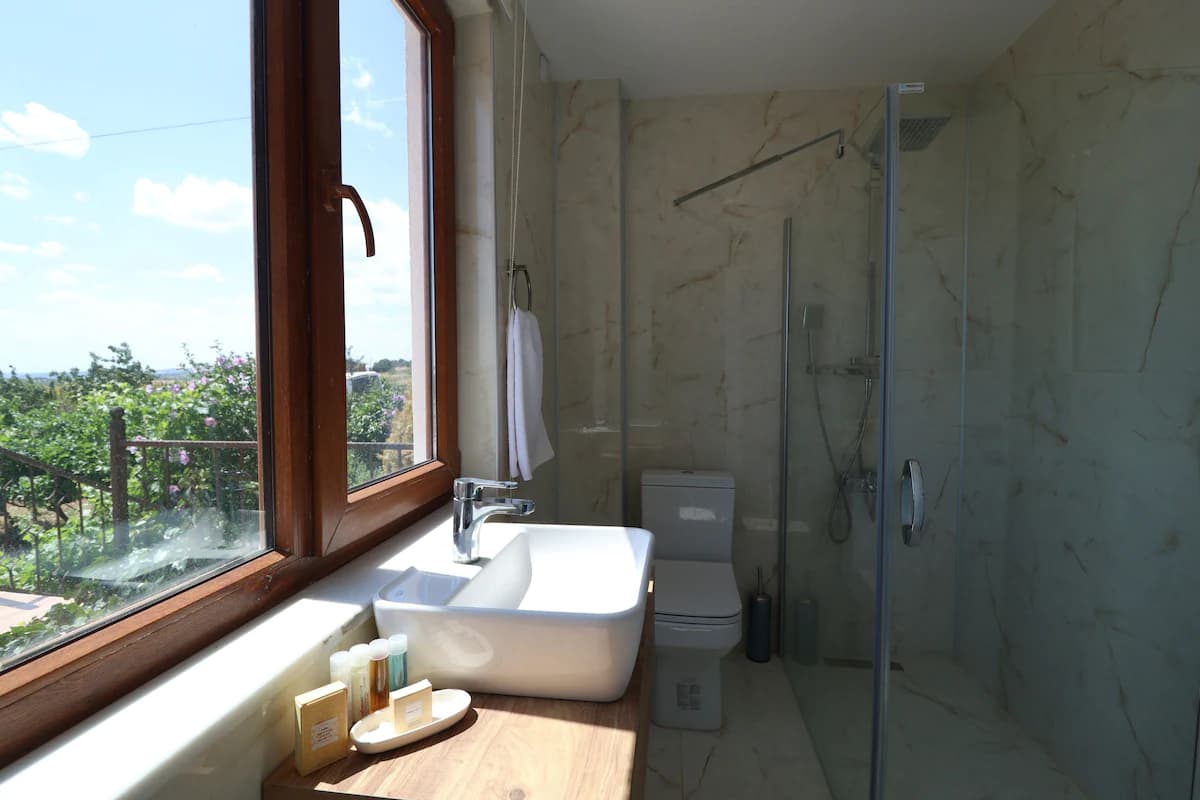 Dessera Vineyards Hotel-6