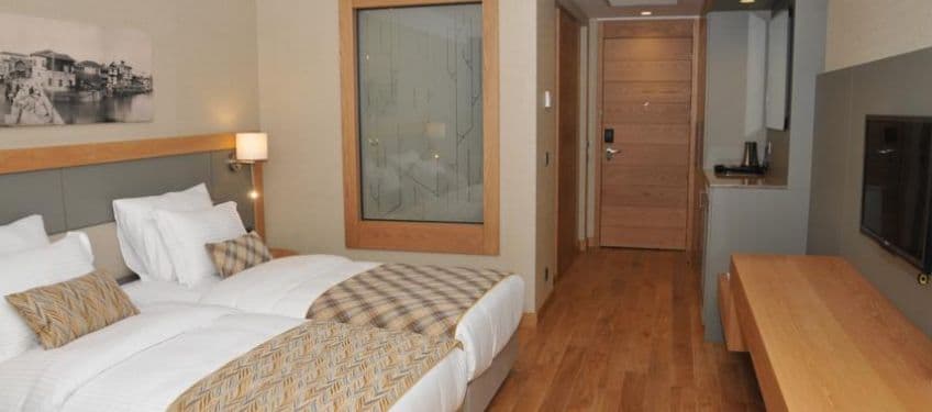 Ramada Hotel & Suites Adana-9