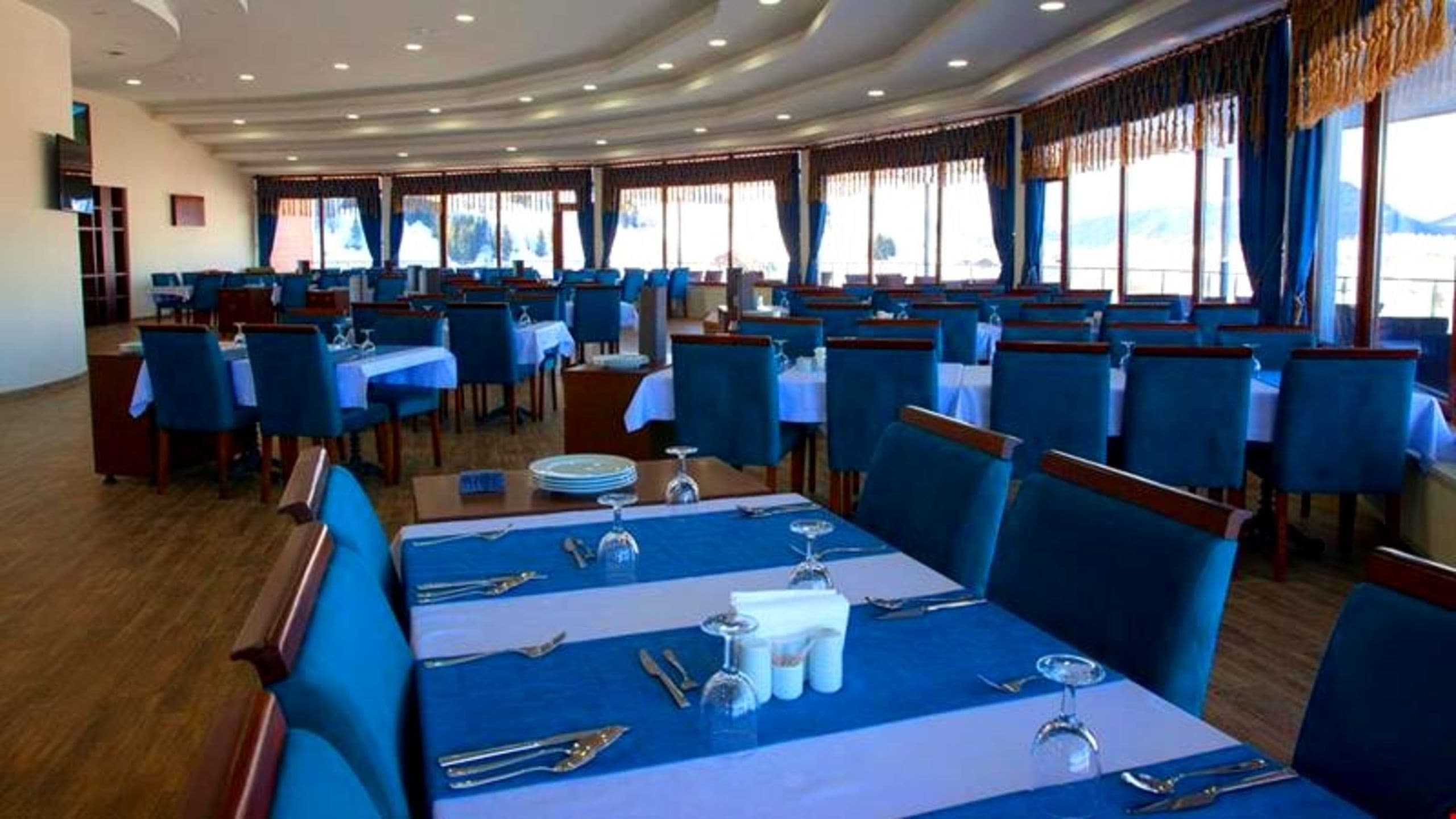 Black Forest Hotel -9