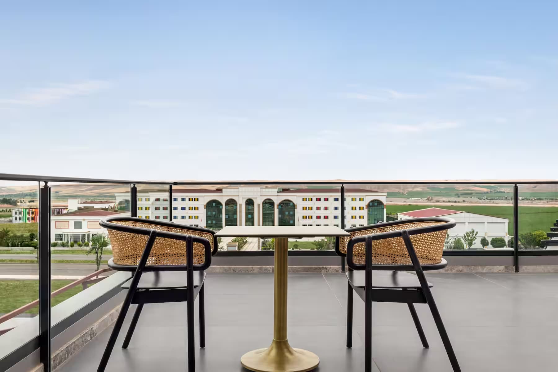 Ramada Plaza By Wyndham Batman-3