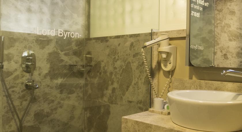 Ramada By Wyndham Istanbul Pera-28