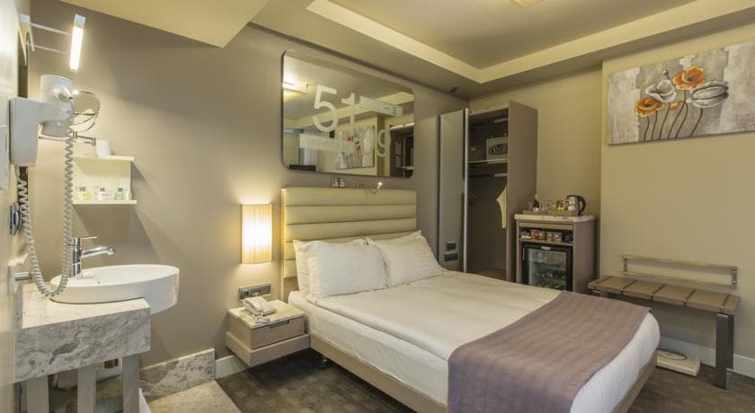 Ramada By Wyndham Istanbul Pera-24