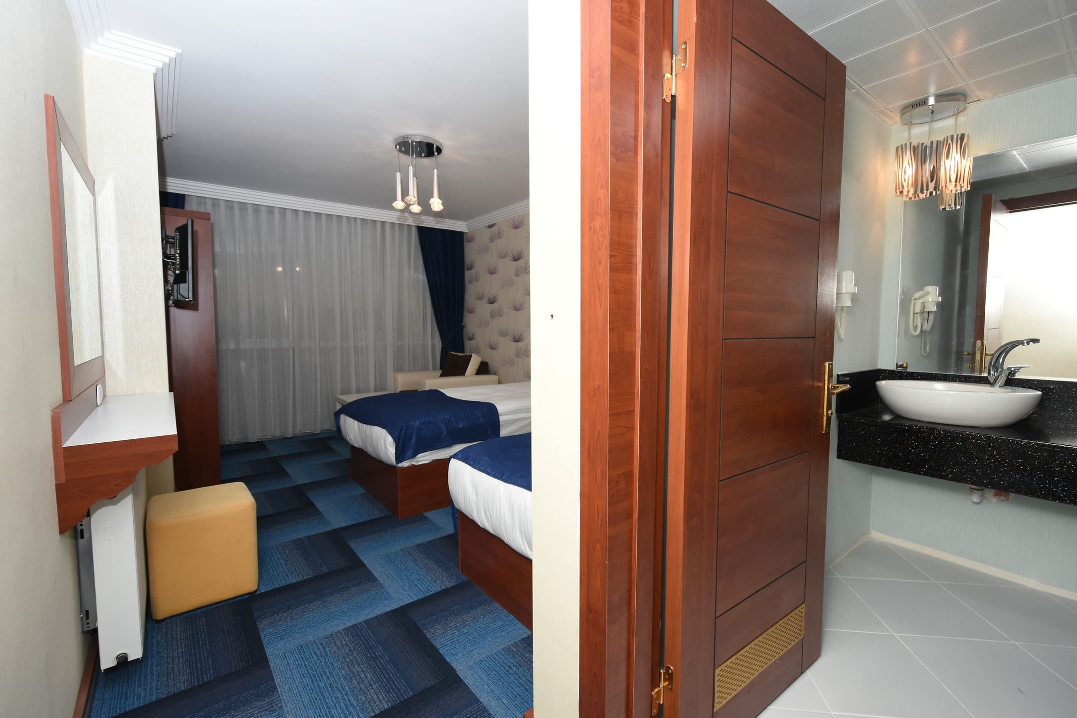 Business Grand Hotel-29