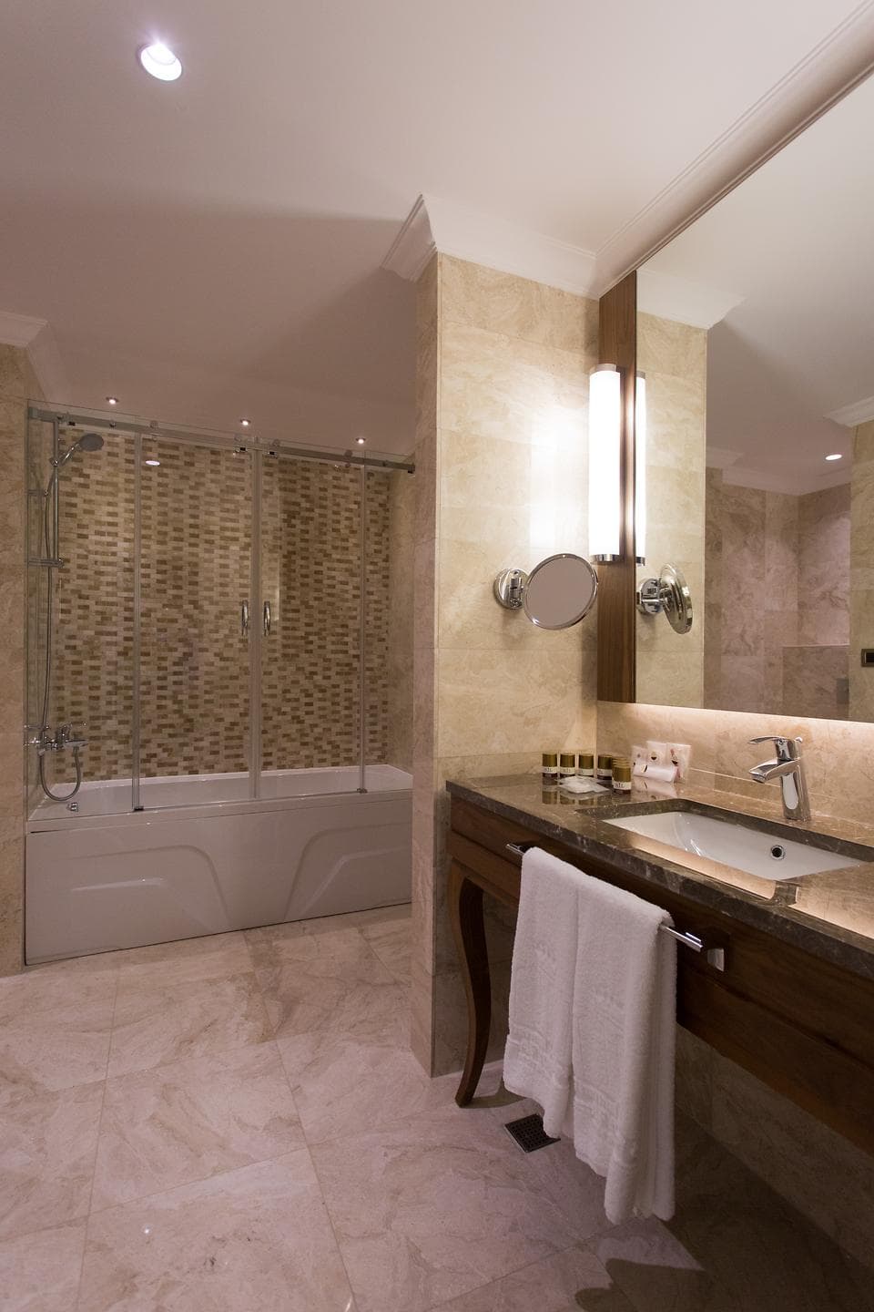 Alusso Thermal Spa & Convention Center Hotel-77