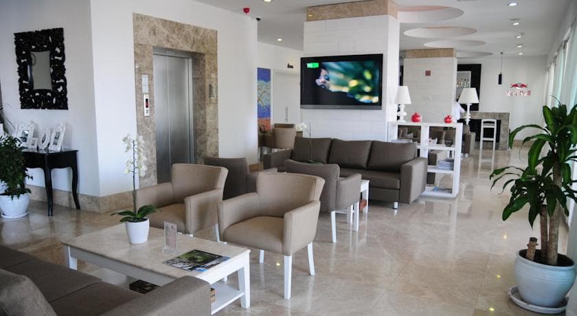 Alesta Yacht Hotel-29