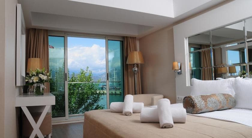 Alesta Yacht Hotel-15