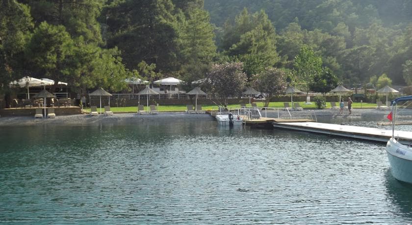 Alesta Yacht Hotel-13