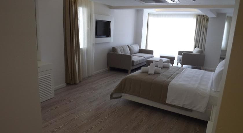 Alesta Yacht Hotel-36