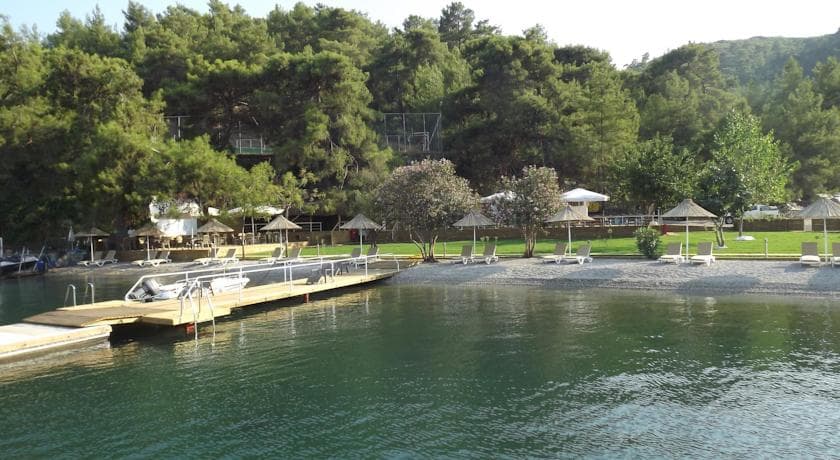 Alesta Yacht Hotel-2