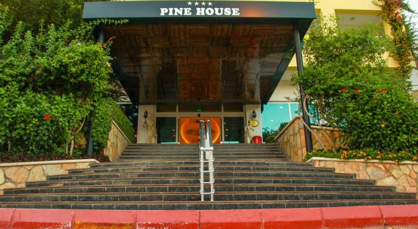 Pine House Hotel-21