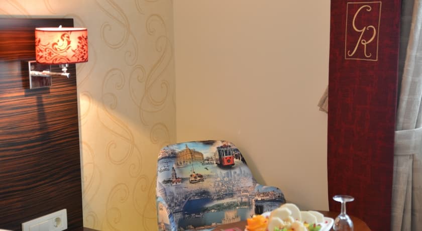 Golden Siyav Hotel-35