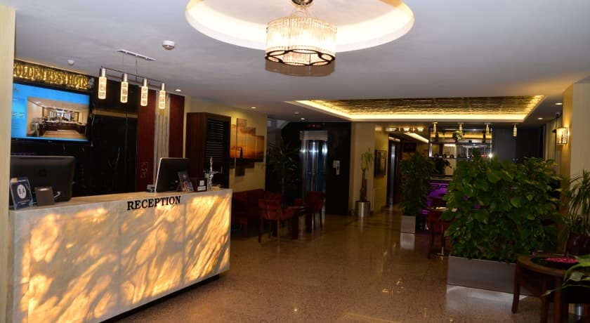 Golden Siyav Hotel-37