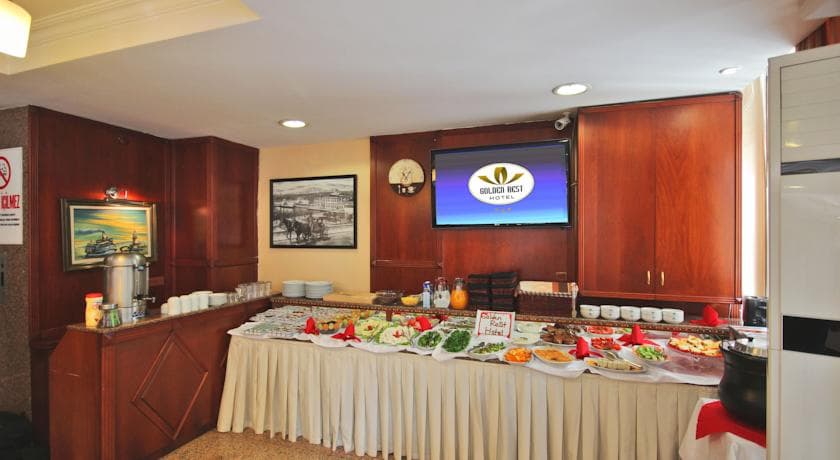 Golden Siyav Hotel-8