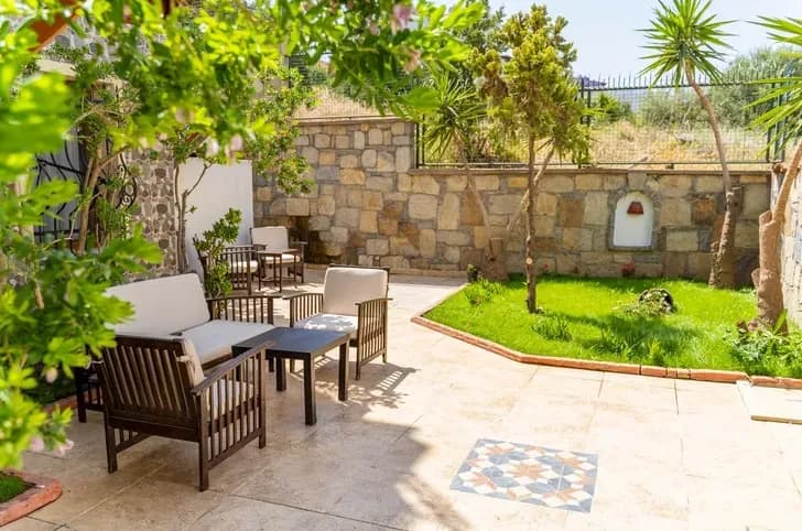 Queen Boutique Hotel-25