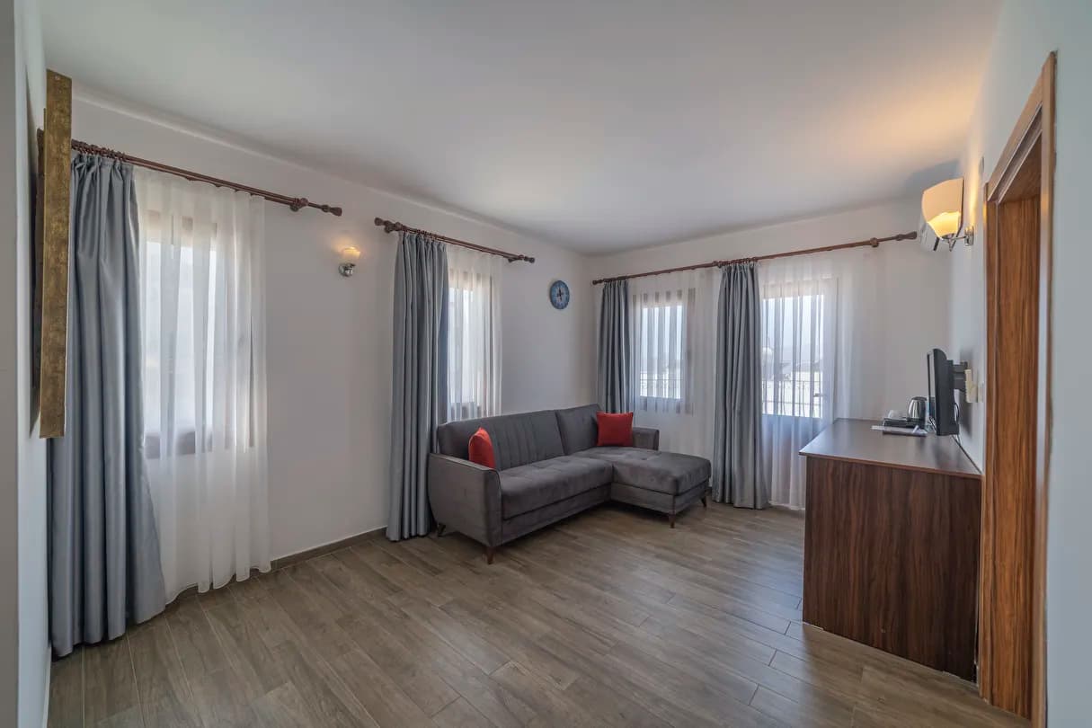 Queen Boutique Hotel-36