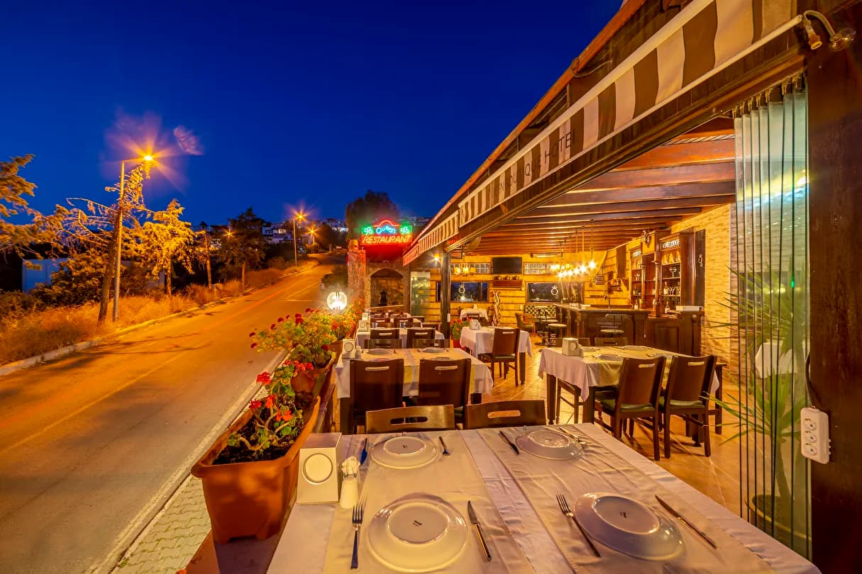 Queen Boutique Hotel-14