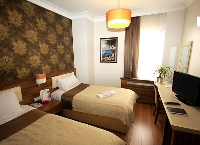 My Rose Hotel-20