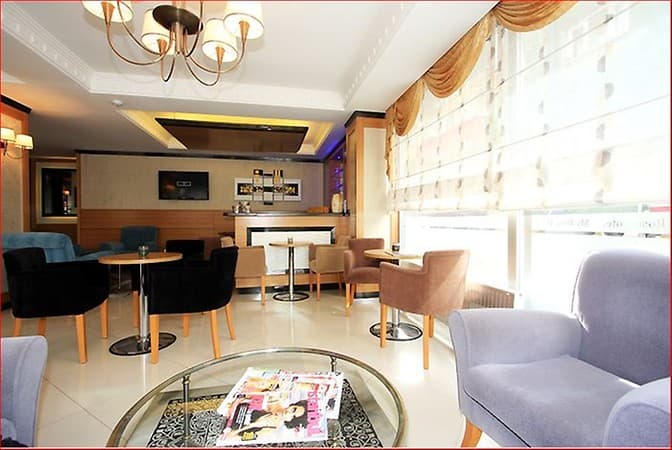 My Rose Hotel-17