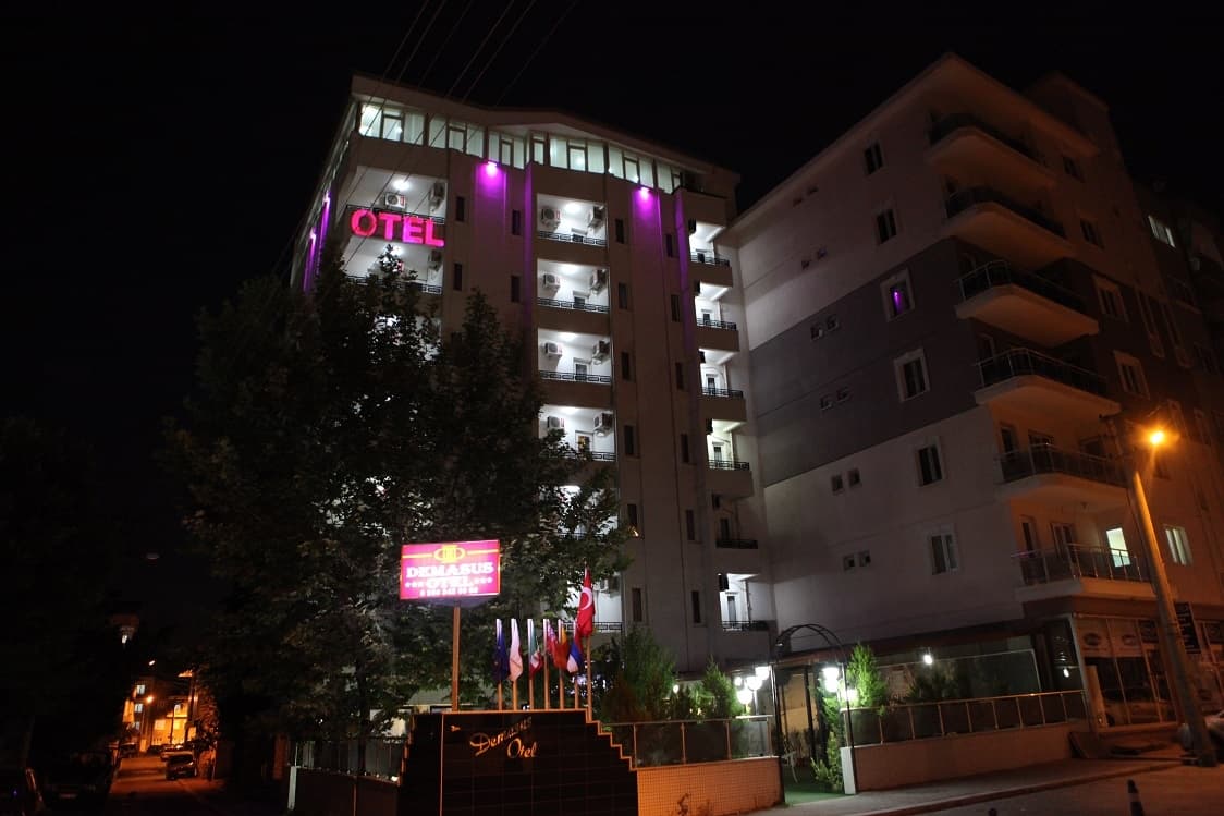 Demasus Otel-0