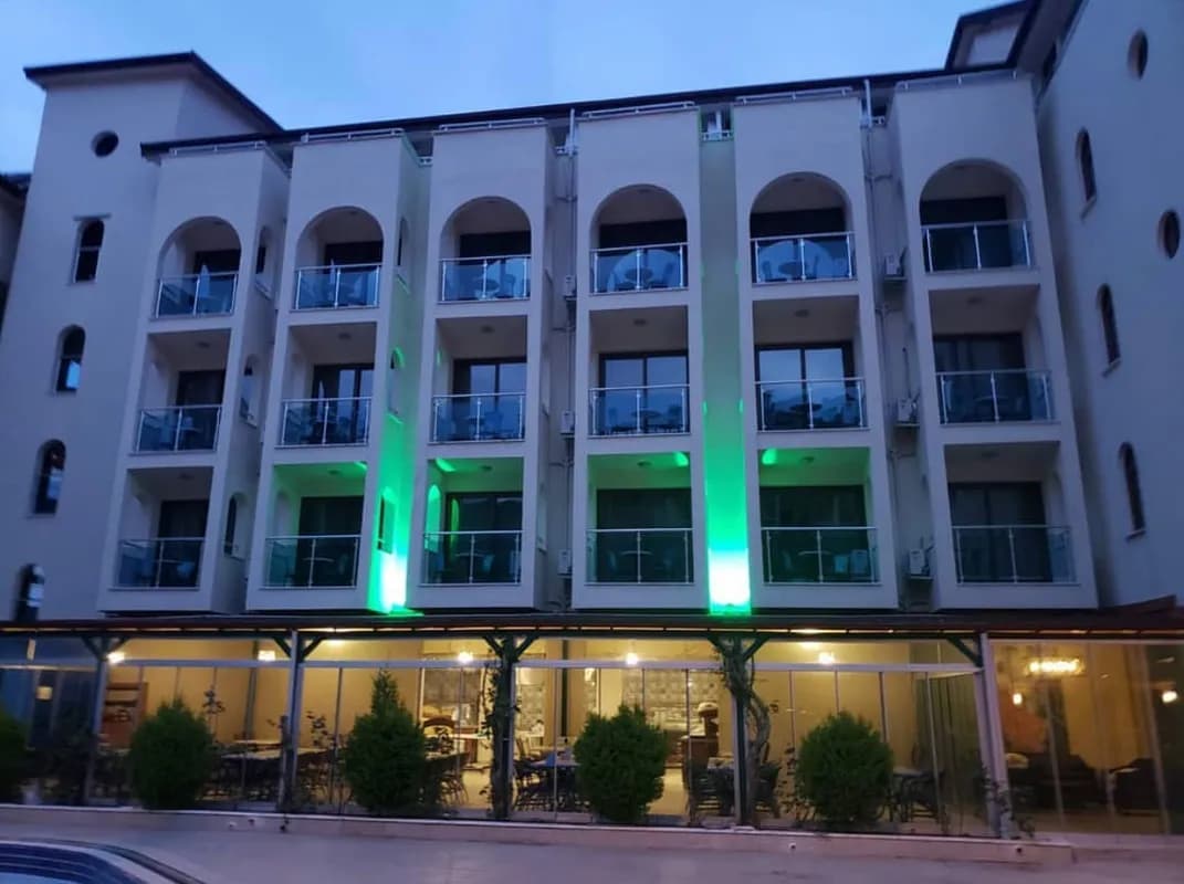 Astoria Life Hotel-7