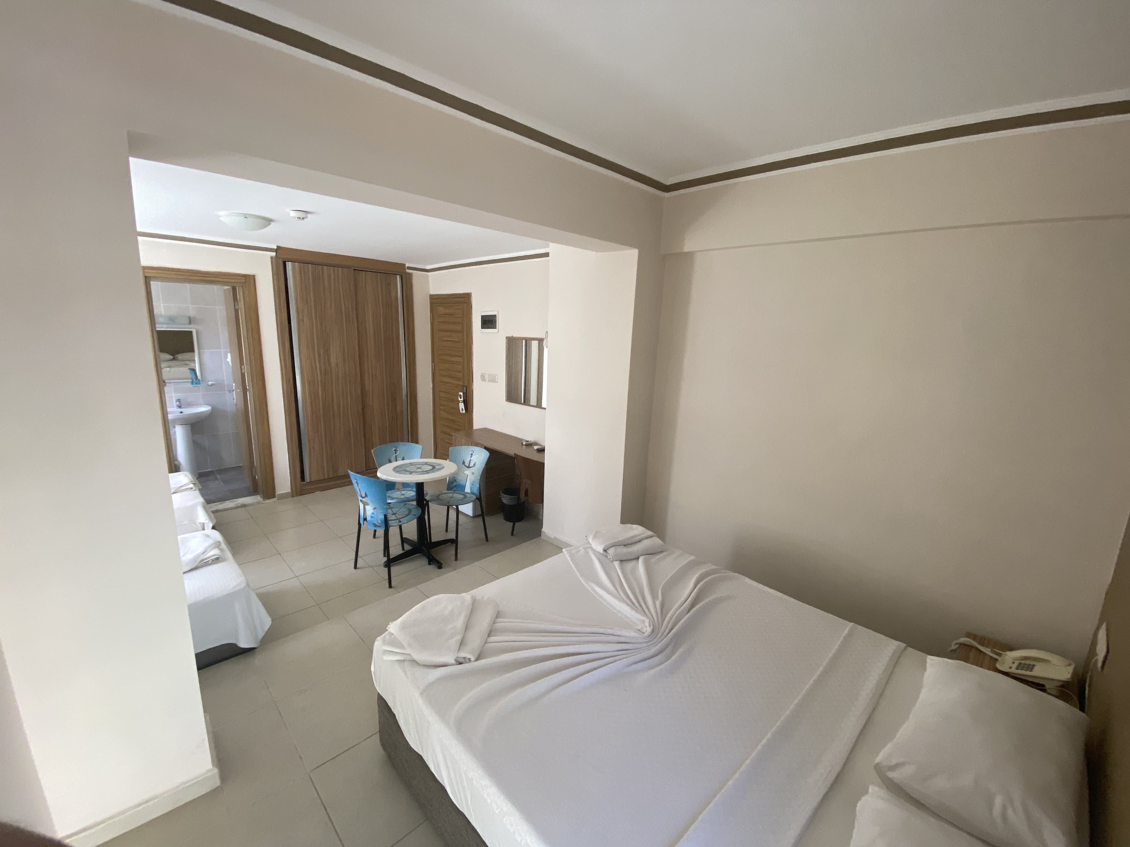 Astoria Life Hotel-24