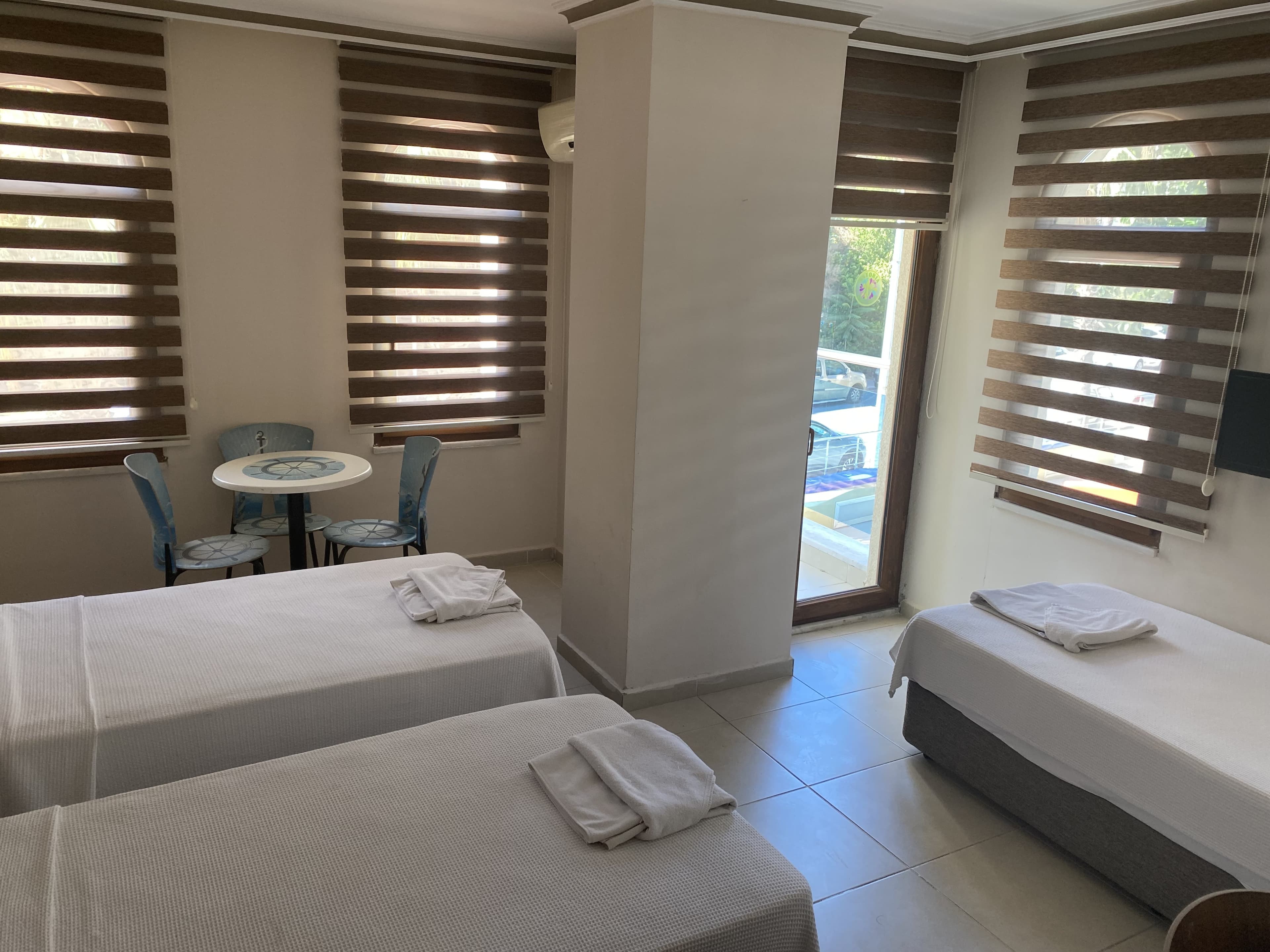 Astoria Life Hotel-25