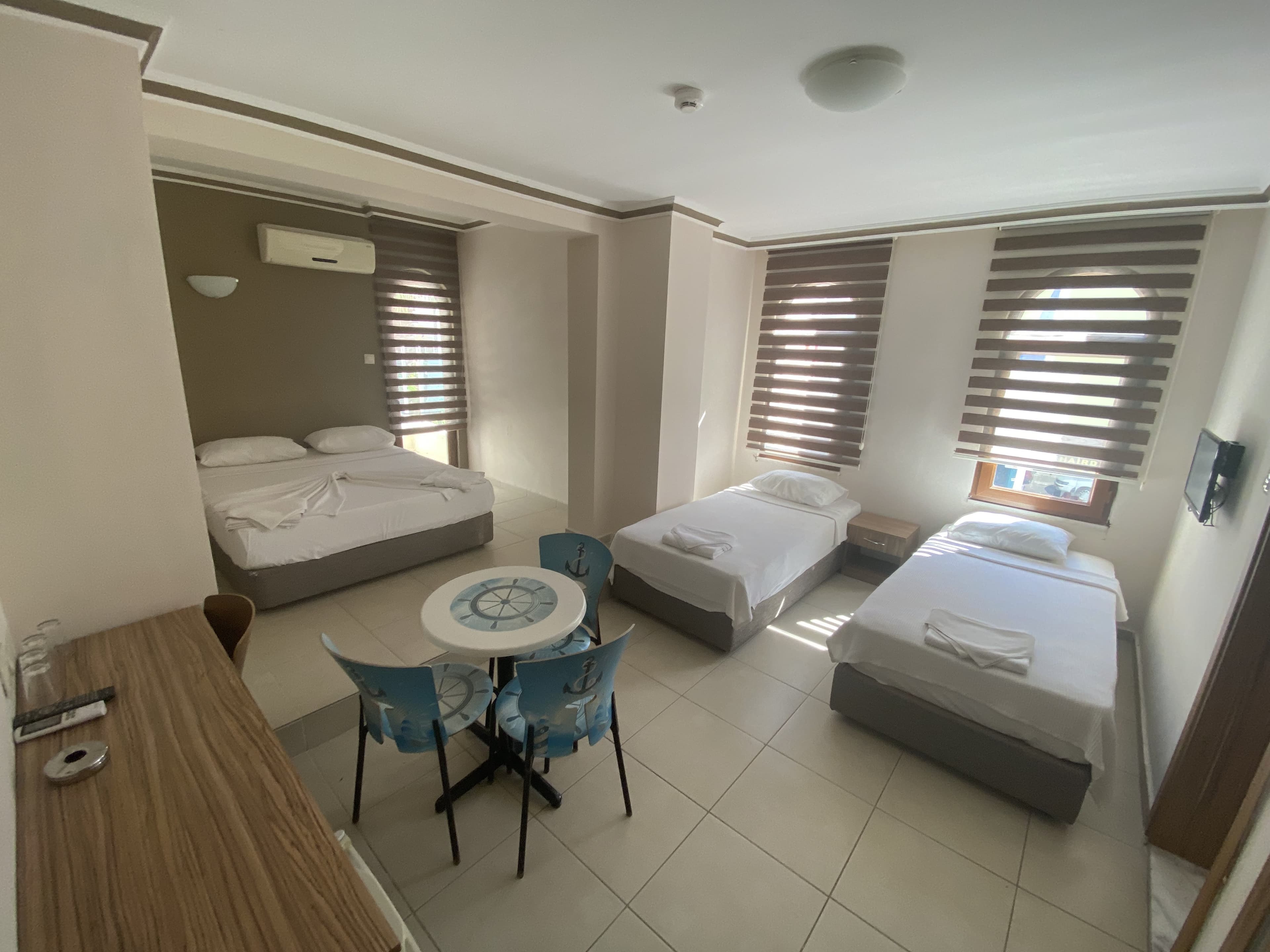 Astoria Life Hotel-23