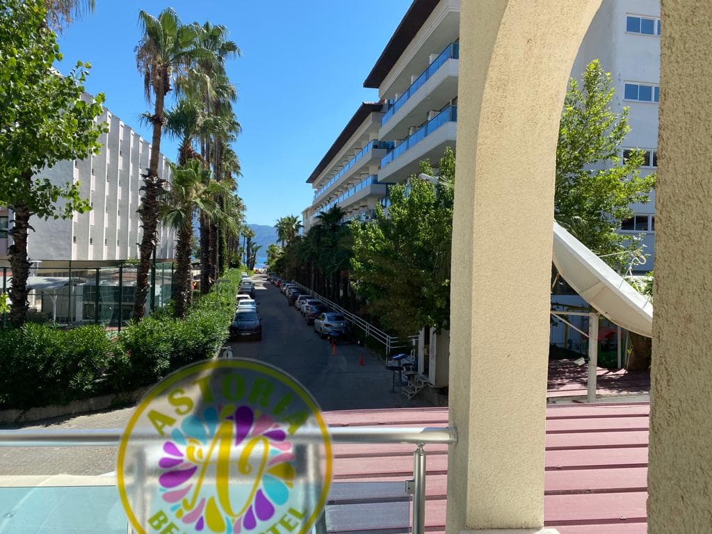 Astoria Life Hotel-13