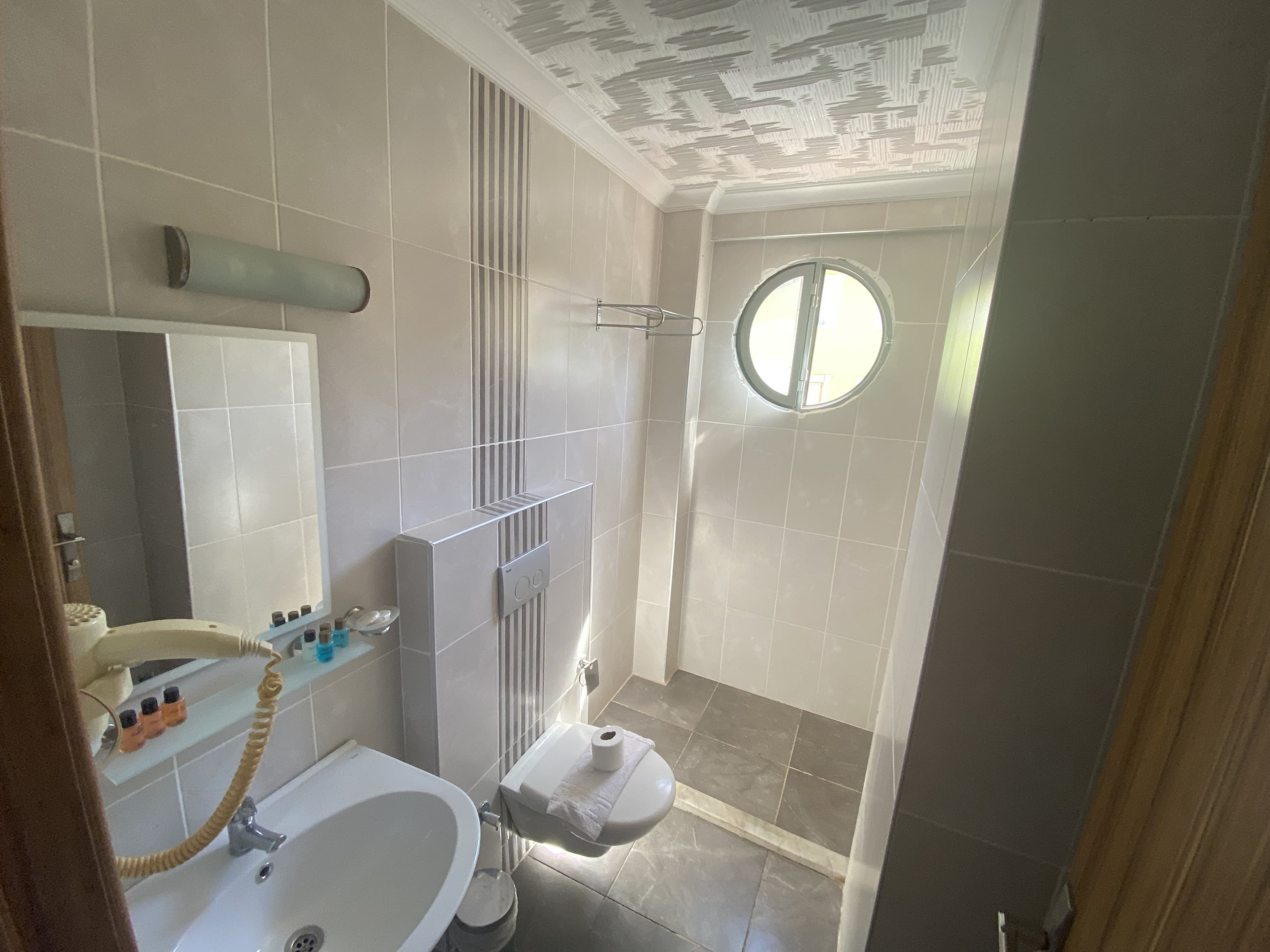 Astoria Life Hotel-27