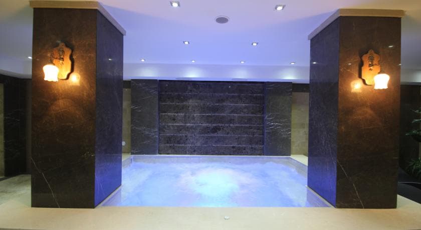 Grand Corner Hotel-29