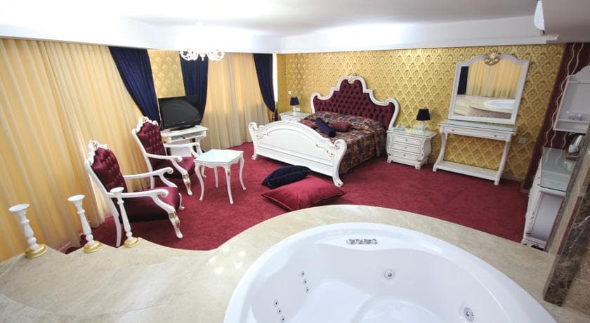 Grand Corner Hotel-16