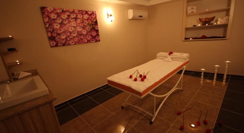 Grand Corner Hotel-23