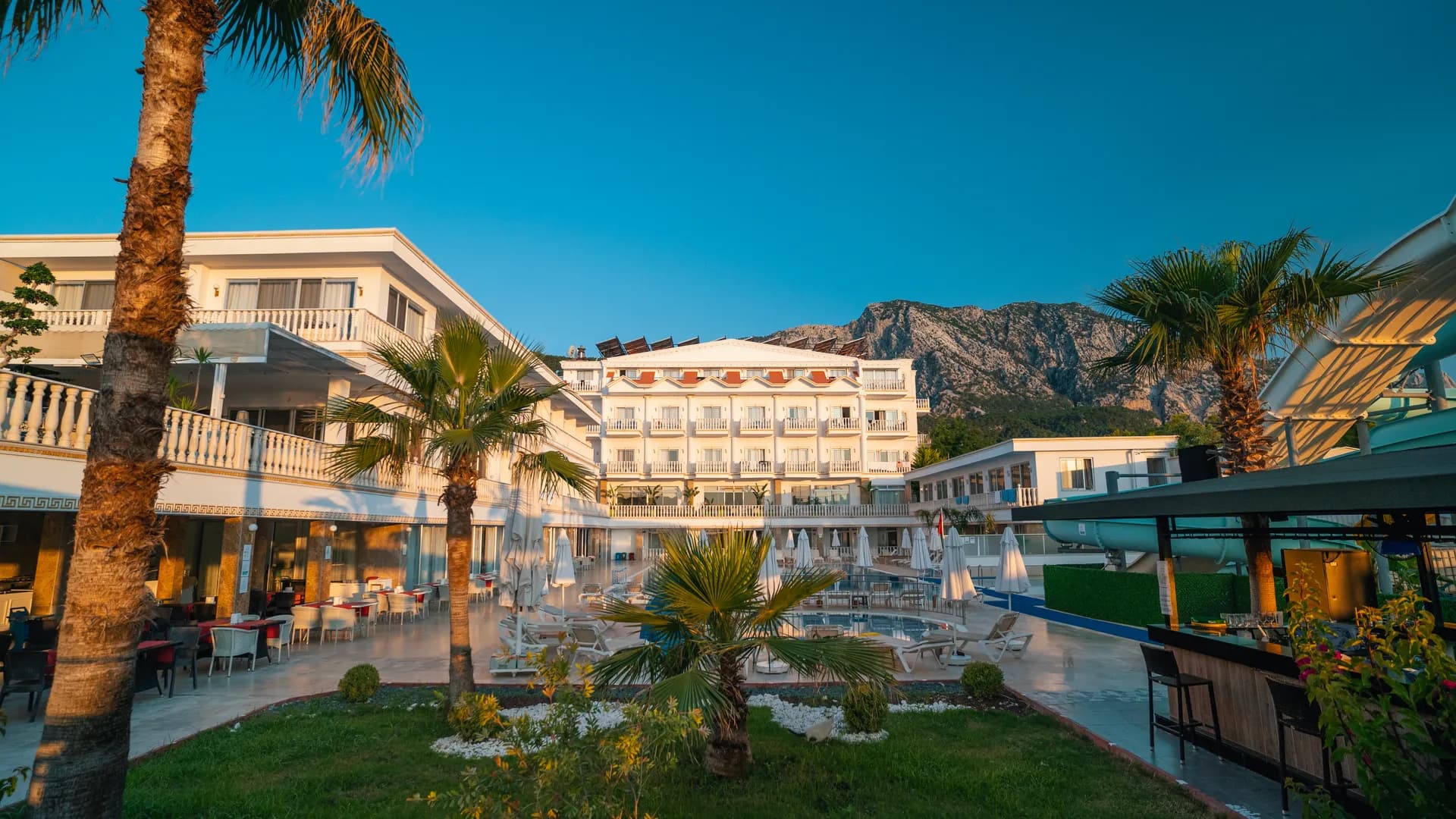 SL La Perla Hotel-17
