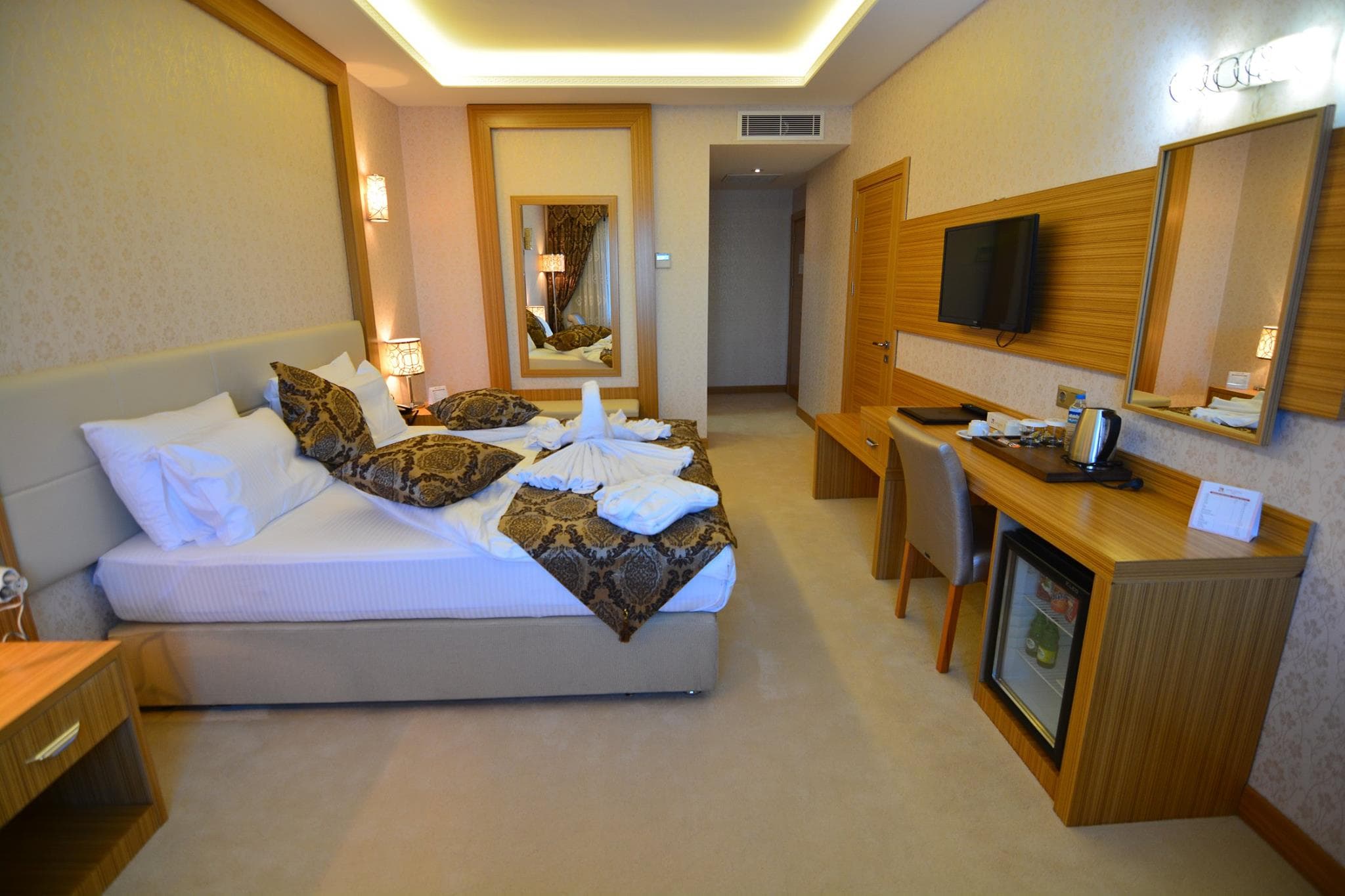 Taşar Royal Hotel-11