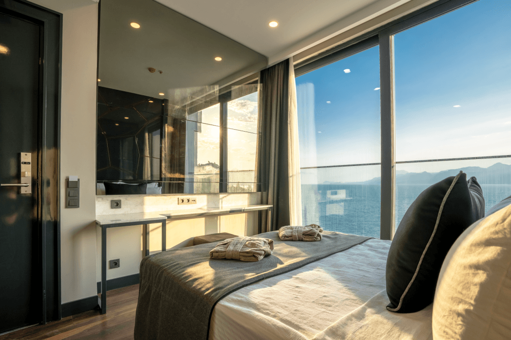 Lucky Monkey Hotel-52