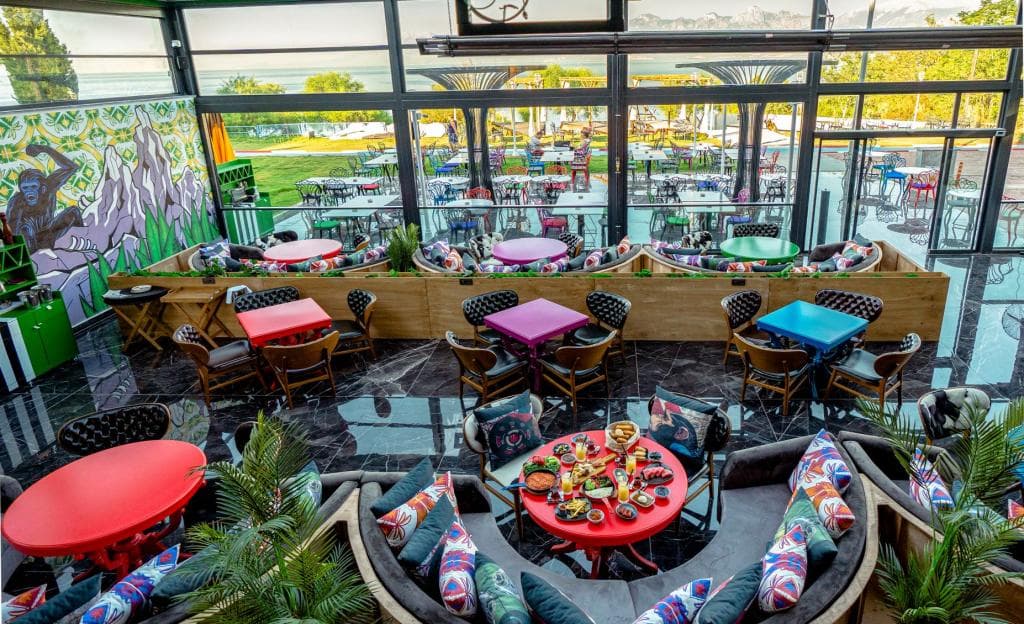 Lucky Monkey Hotel-15